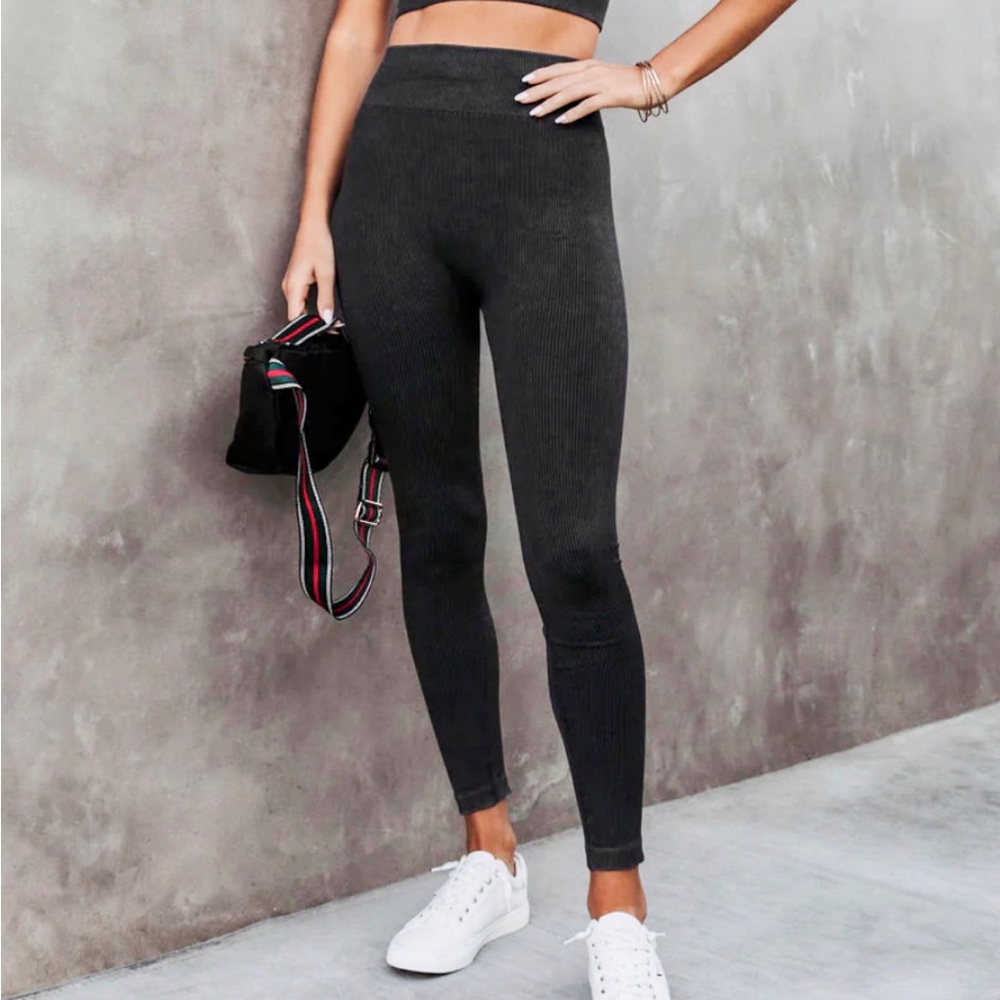 Vici mineral ribbed, high-rise charcoal, legging